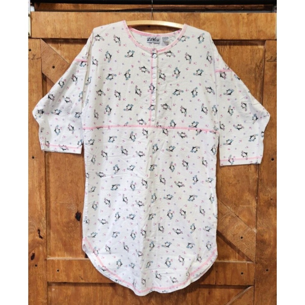 Vintage Penguin Ladies PJs Medium Night Shirt ZZWear 100% Cotton Warm Sleepwear